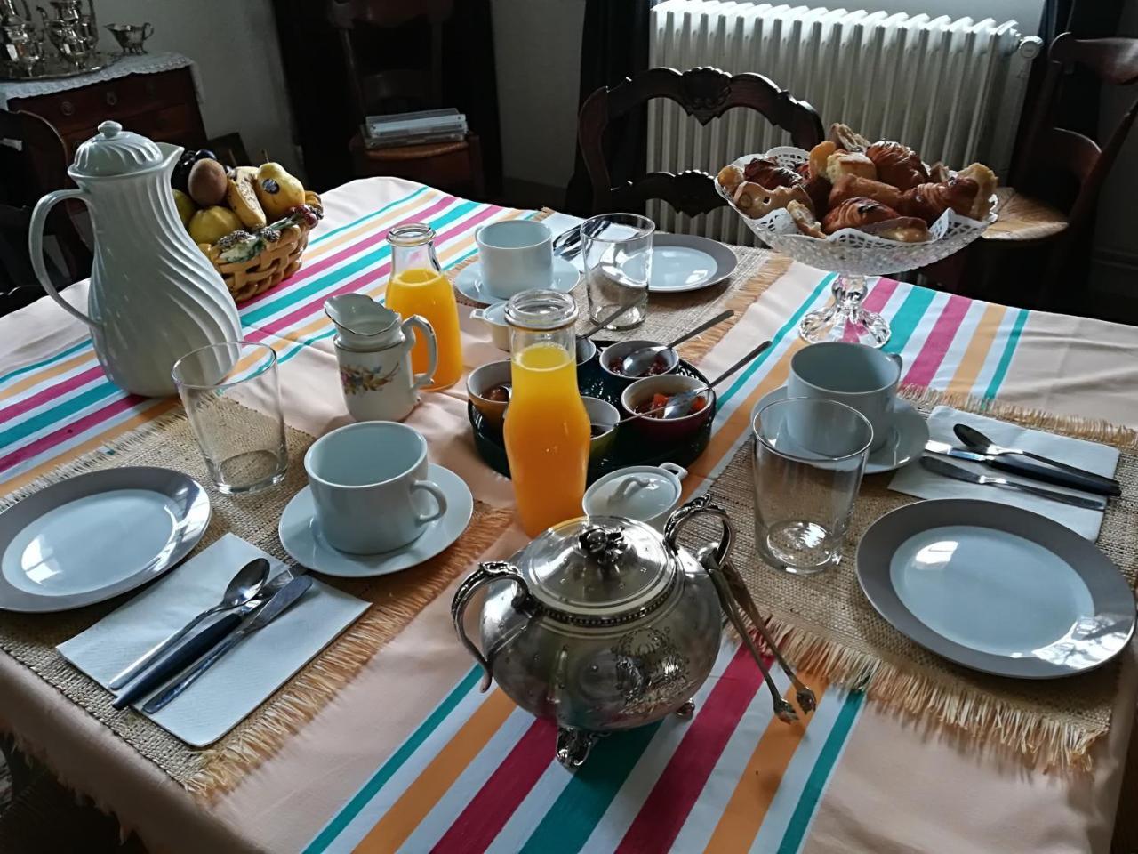 Castel La Bergerie Bed & Breakfast Laglorieuse Luaran gambar